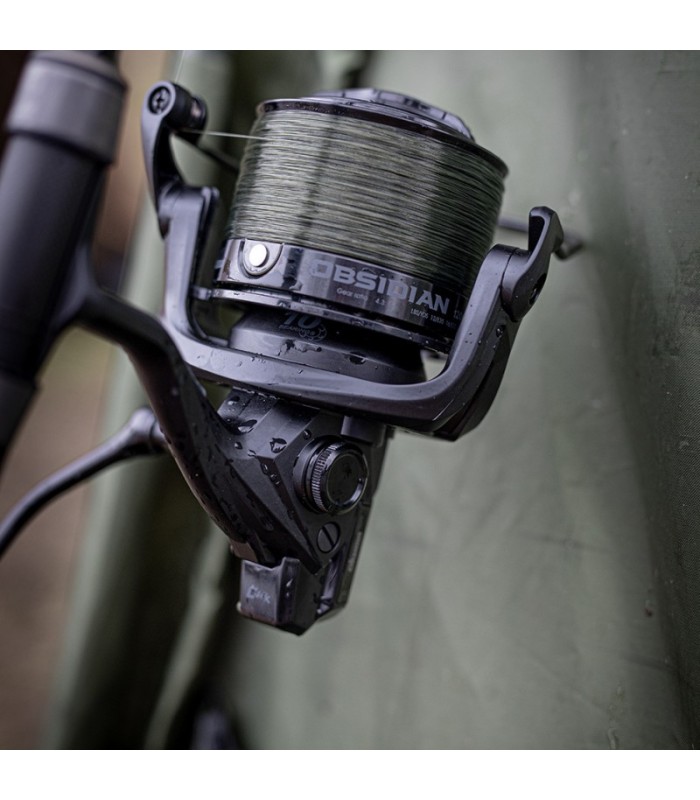 Okuma Obsidian Carp Whit Spare Spool