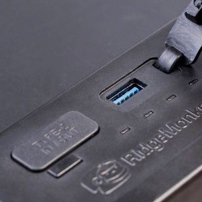 RIDGEMONKEY VAULT TECH TABLE (includes 1x battery and dock)